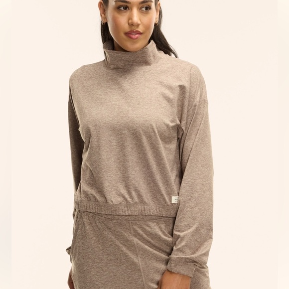 Peloton Dreamblend Funnel Neck cropped long sleeve shirt women’s size 1X